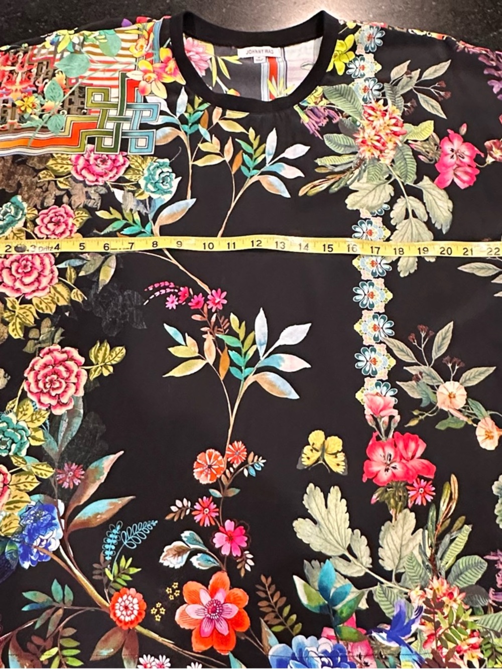 Johnny Was Silk Tunic Top M Floral Patchwork Boho Luxe Oversized Maximal Blouse - Picture 11 of 12